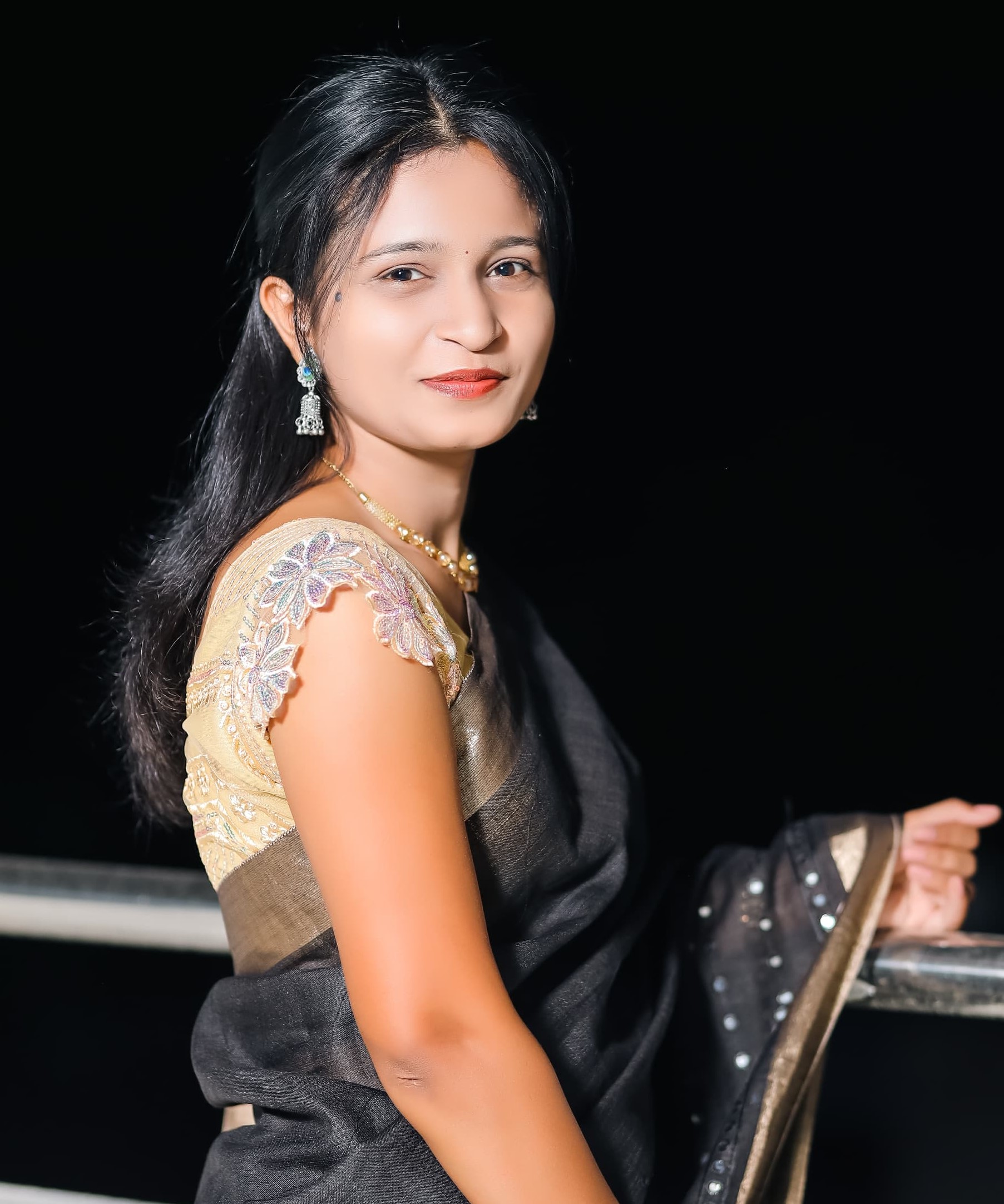 Anuradha Ashok Walunjkar 